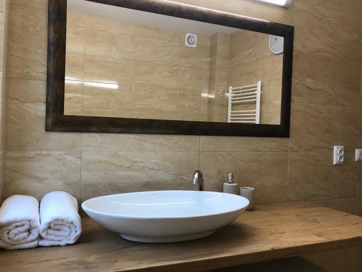 Apartmanovy Dom Felsővisnyó Kültér fotó