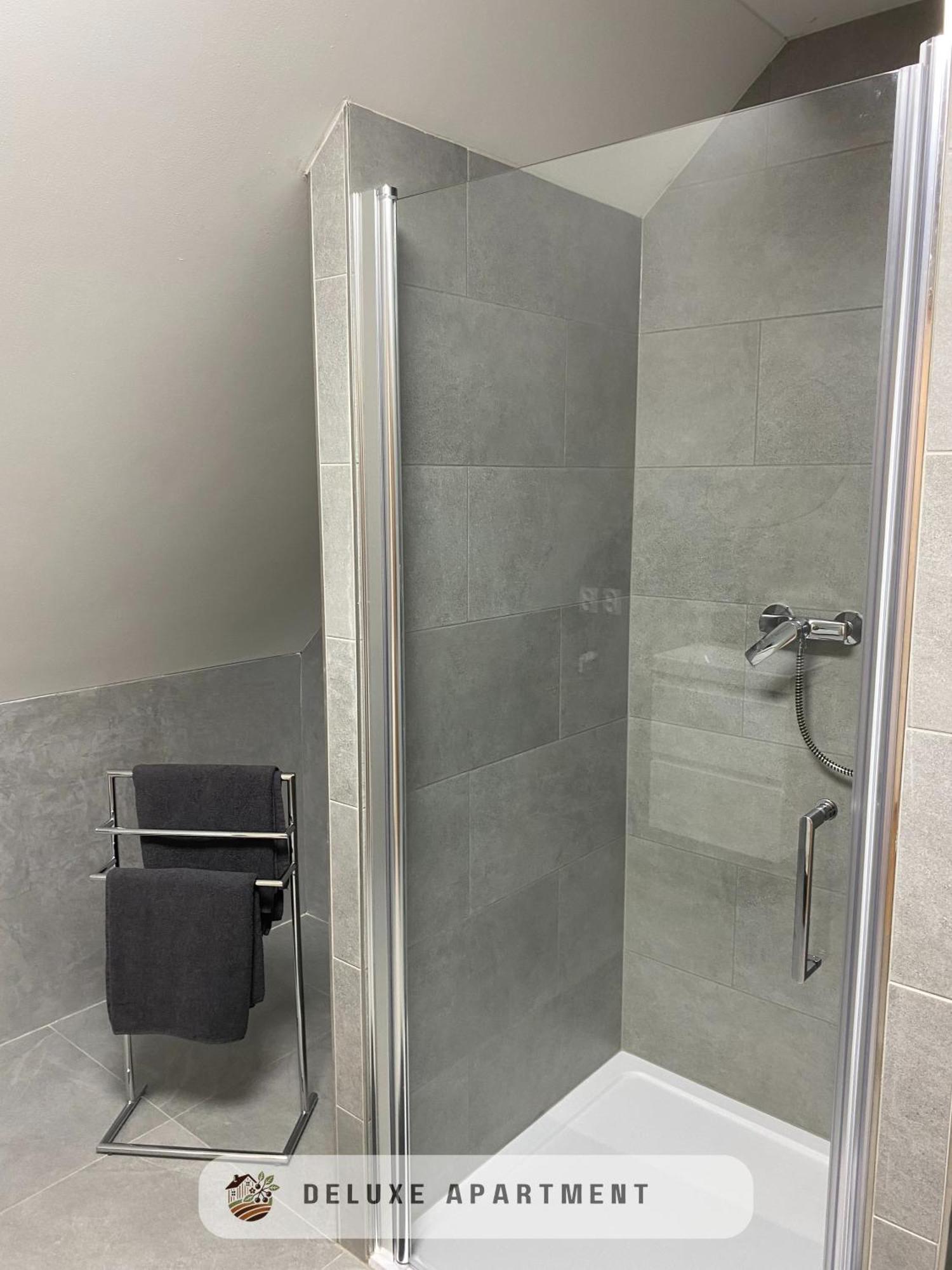 Apartmanovy Dom Felsővisnyó Kültér fotó